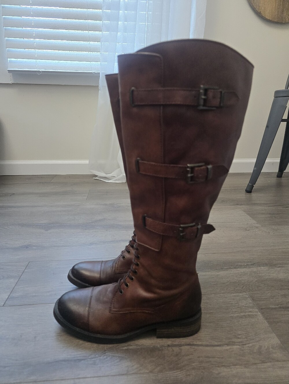 Vince Camuto Fenton Riding Boots Distressed Finish Lace Up Buckles Sz 7 - Picture 3 of 14